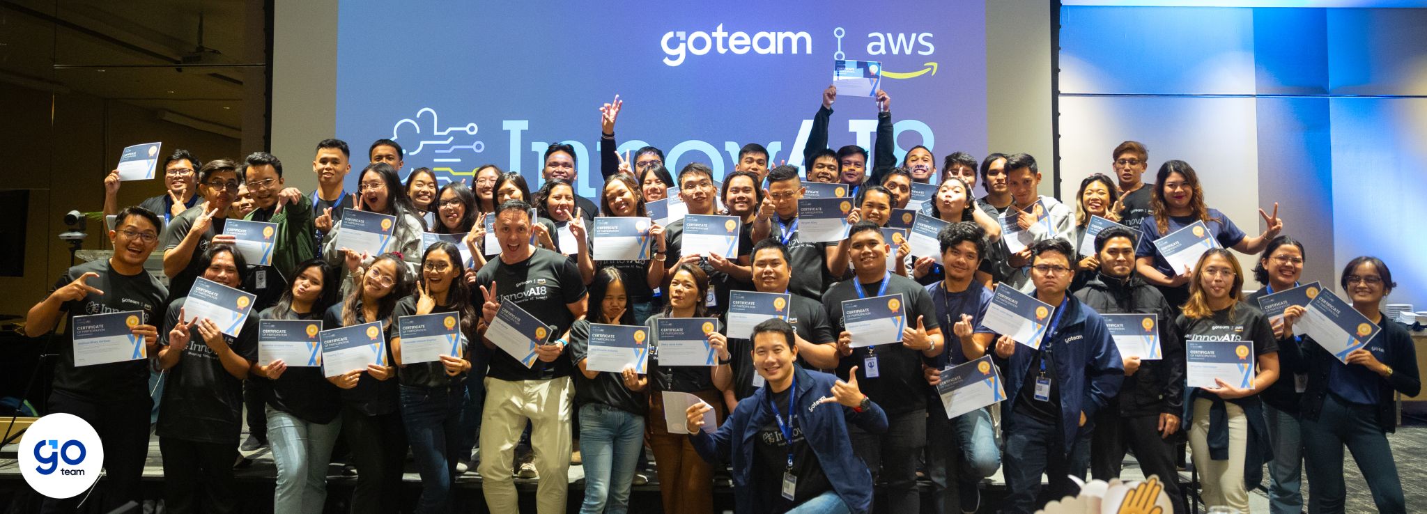 InnovAI8 Summit group posing with their certificates